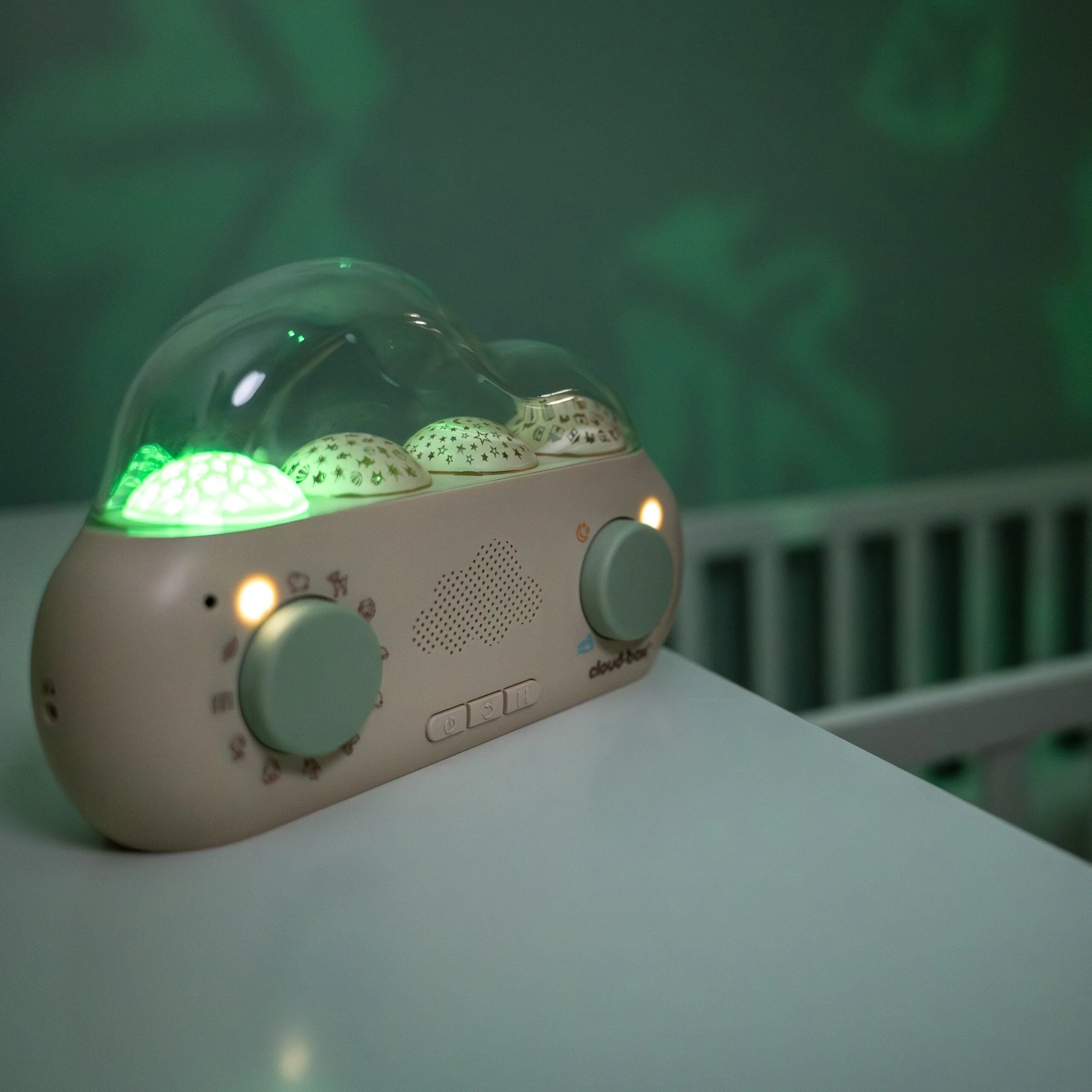 Cloud B CloudBox - My First Dream Box Nightlight Projector & Storyteller - Image 6