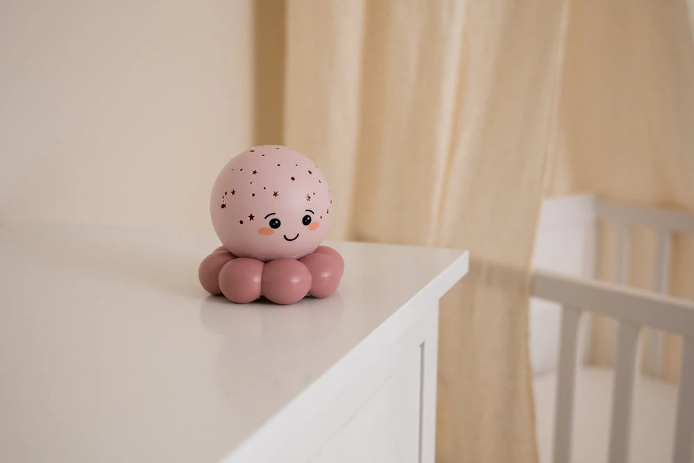 Cloud B Twinkles to Go Octo Nightlight Projector - Soft Pink - Image 5