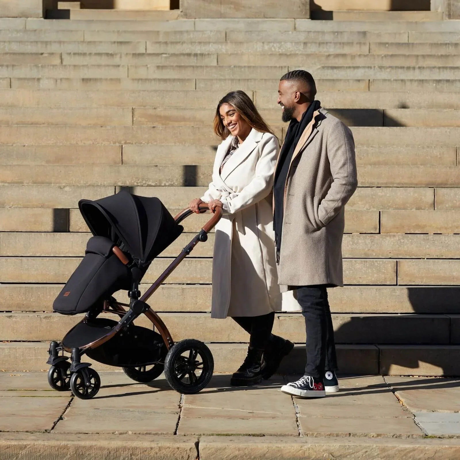 Ickle Bubba Stomp Luxe 2-in-1 Pushchair & Carrycot - Black/Midnight/Tan - Image 3