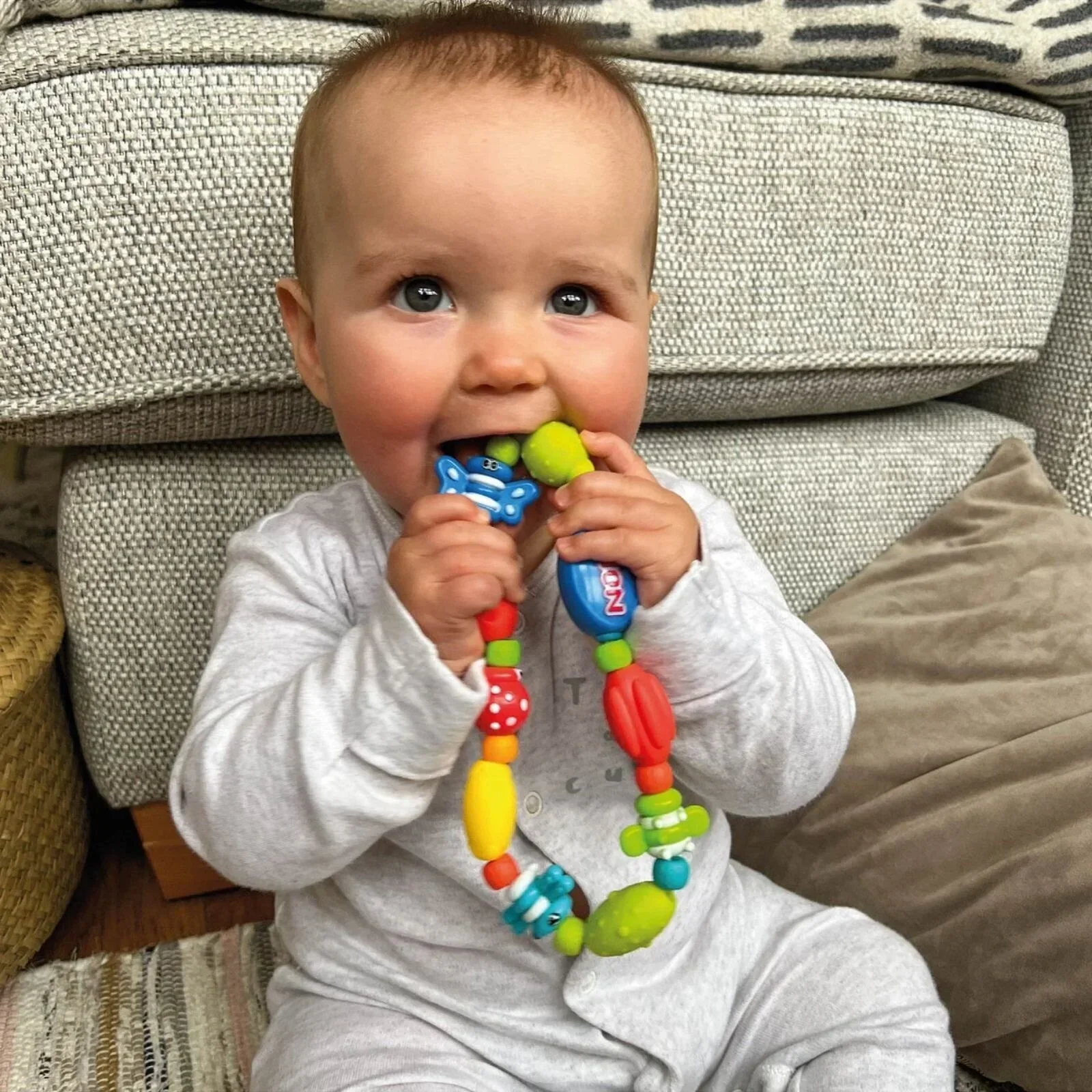 Nuby Bug a Loop Teether - Multicolour - Image 4